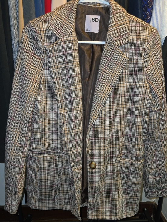 SO Jackets & Blazers - SO Women's Plaid Blazer in Tan, Brown and Subtle Maroon